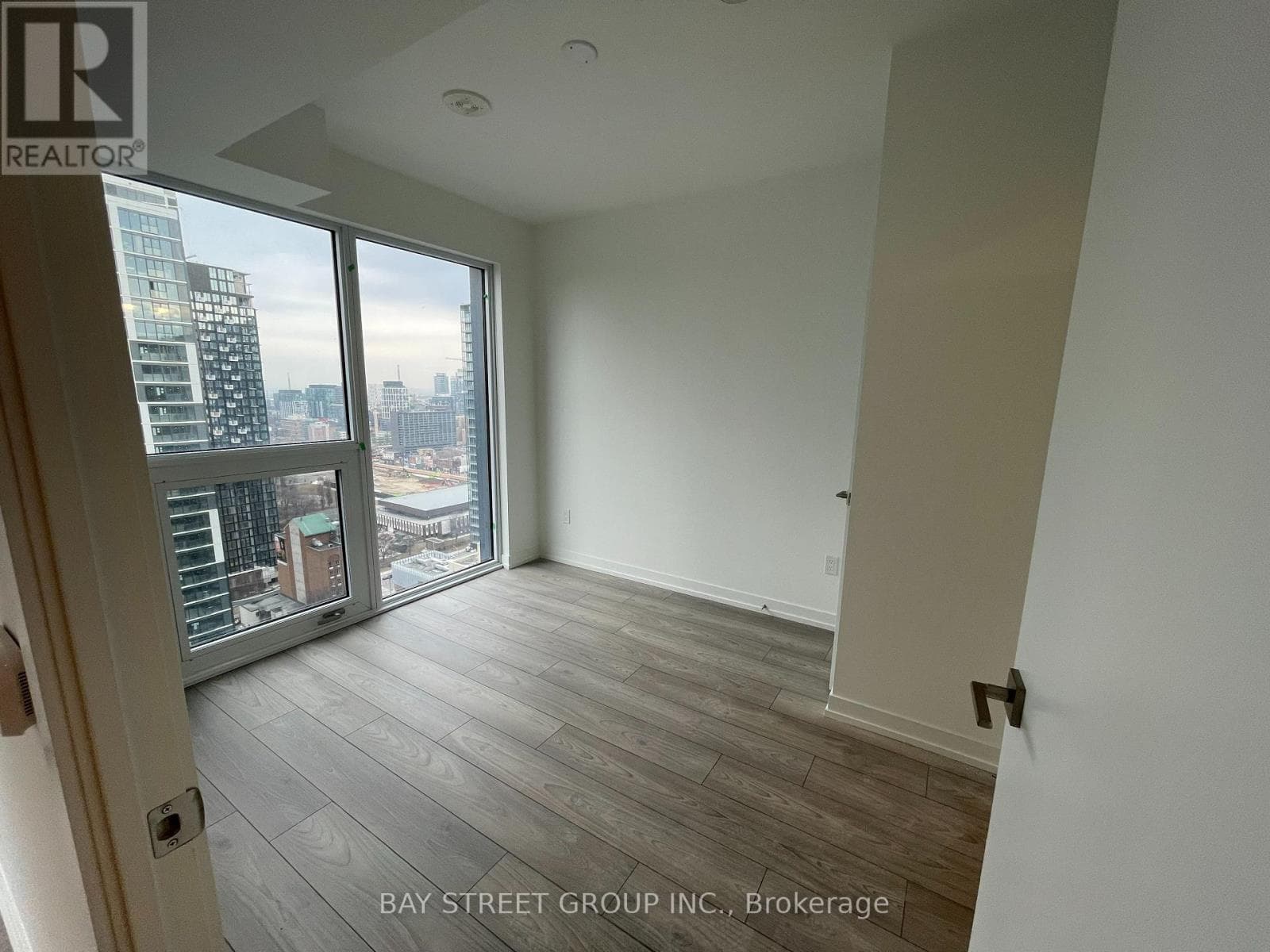 Photo of 2701 - 82 DALHOUSIE STREET