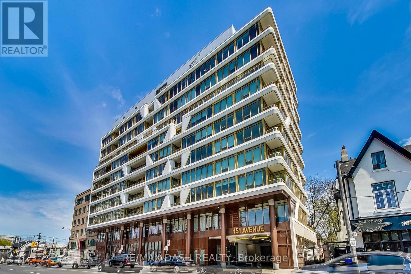 Photo of 602 - 151 AVENUE ROAD