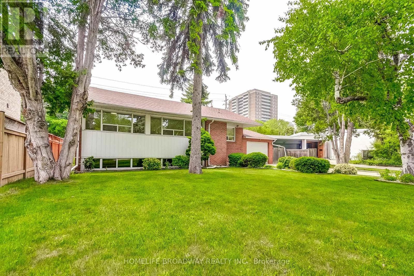 Photo of 45 HURLINGHAM CRESCENT