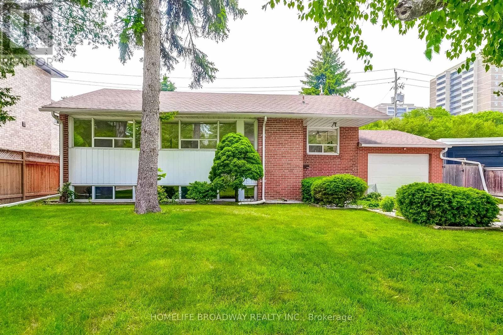 Photo of 45 HURLINGHAM CRESCENT