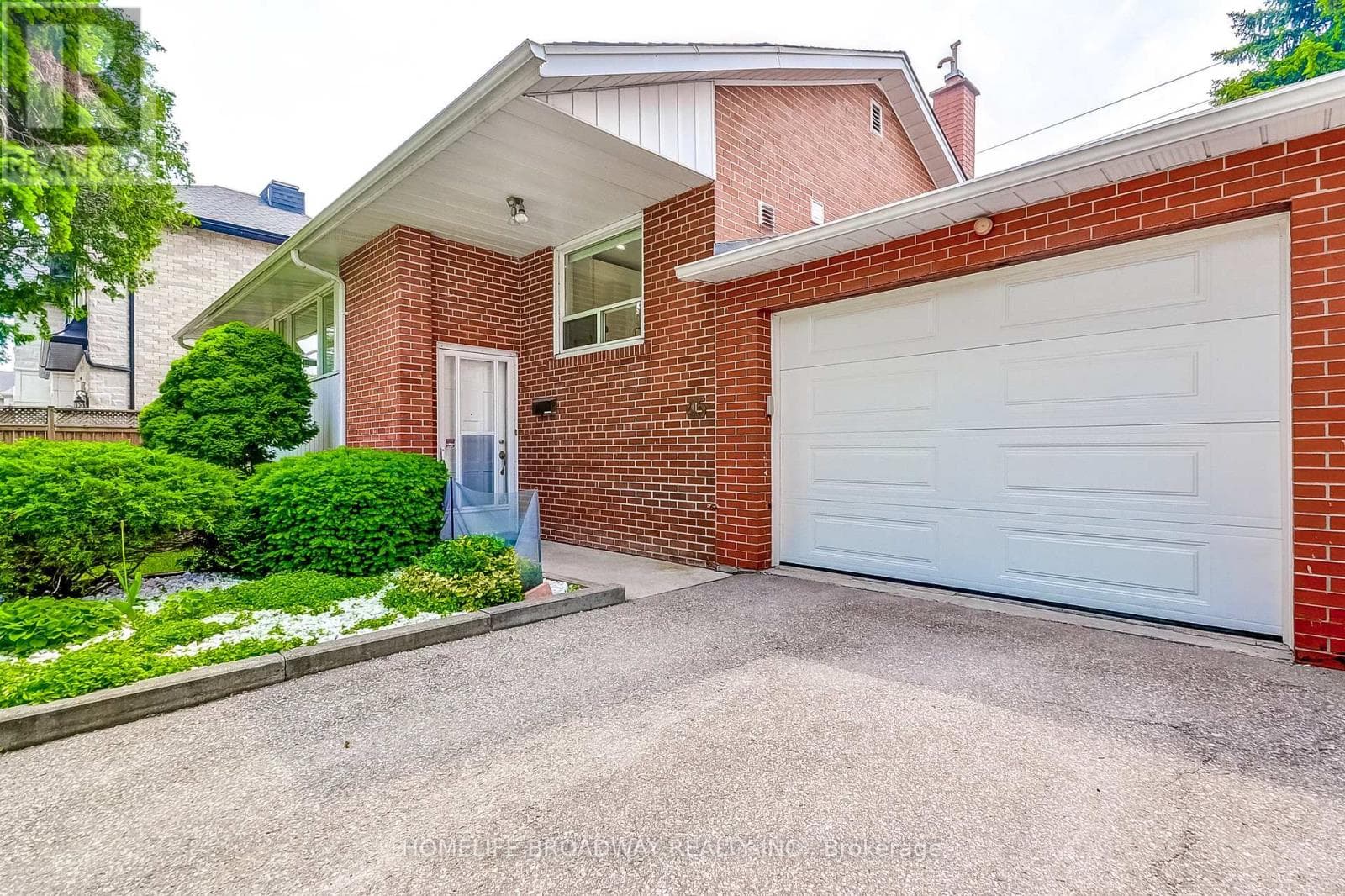 Photo of 45 HURLINGHAM CRESCENT