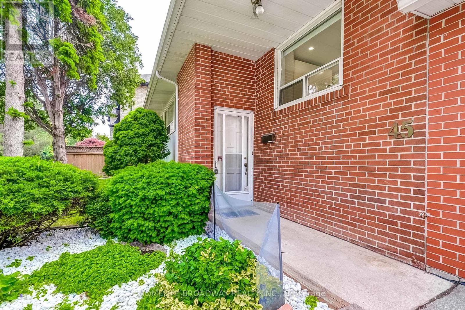 Photo of 45 HURLINGHAM CRESCENT