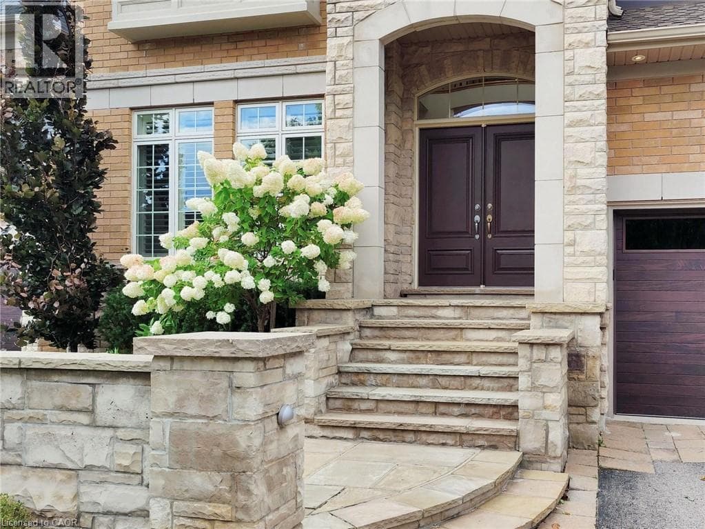 Photo of 2238 LYNDHURST Drive
