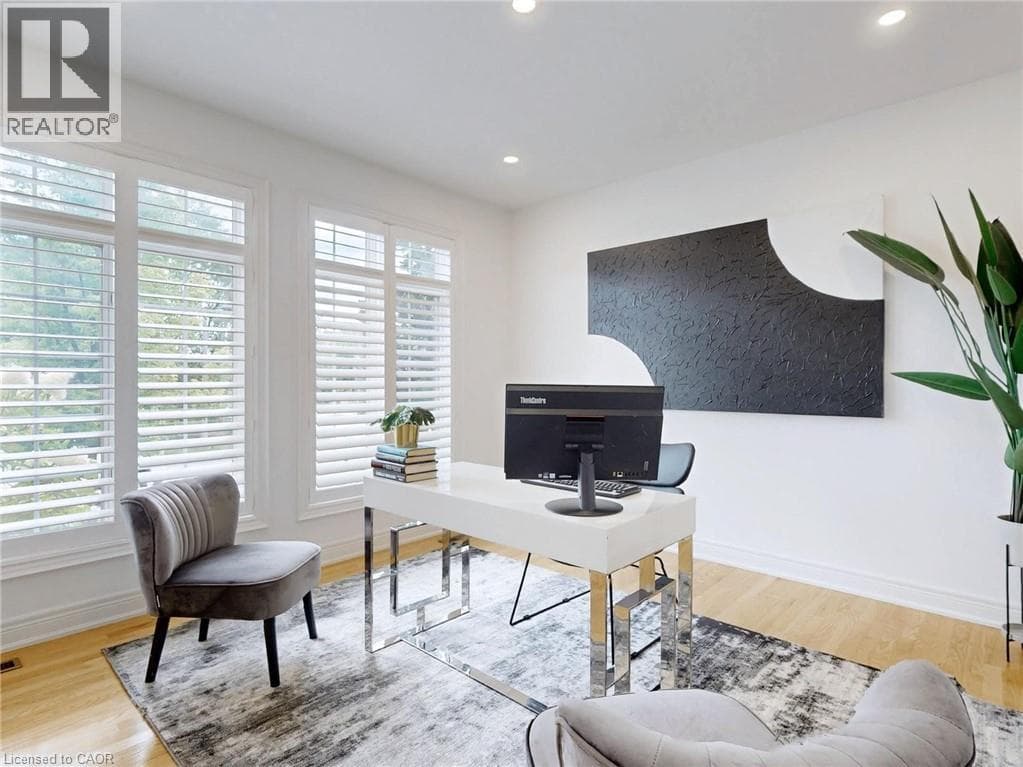 Photo of 2238 LYNDHURST Drive