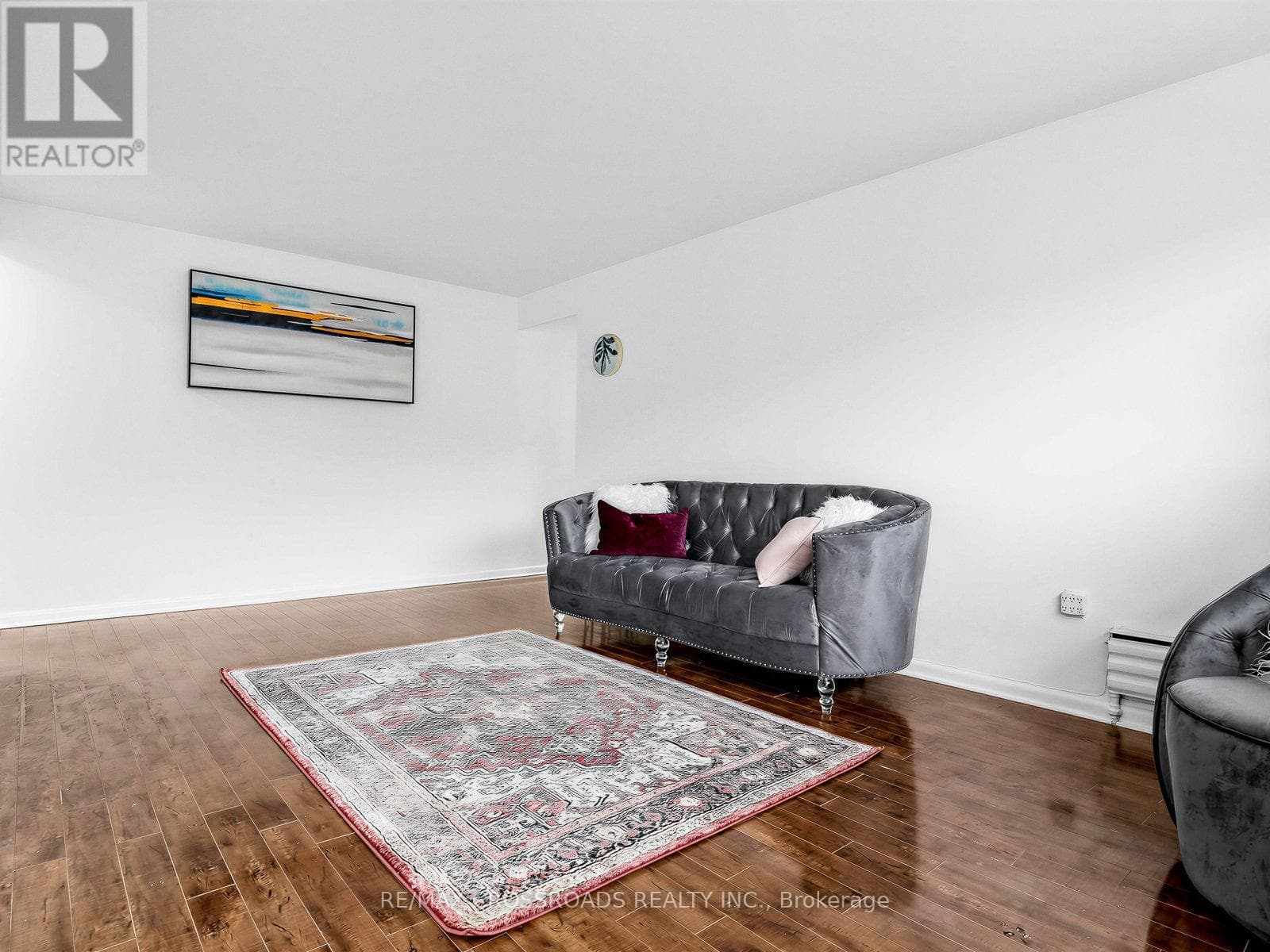 Photo of 407 - 8 KINGSBRIDGE COURT