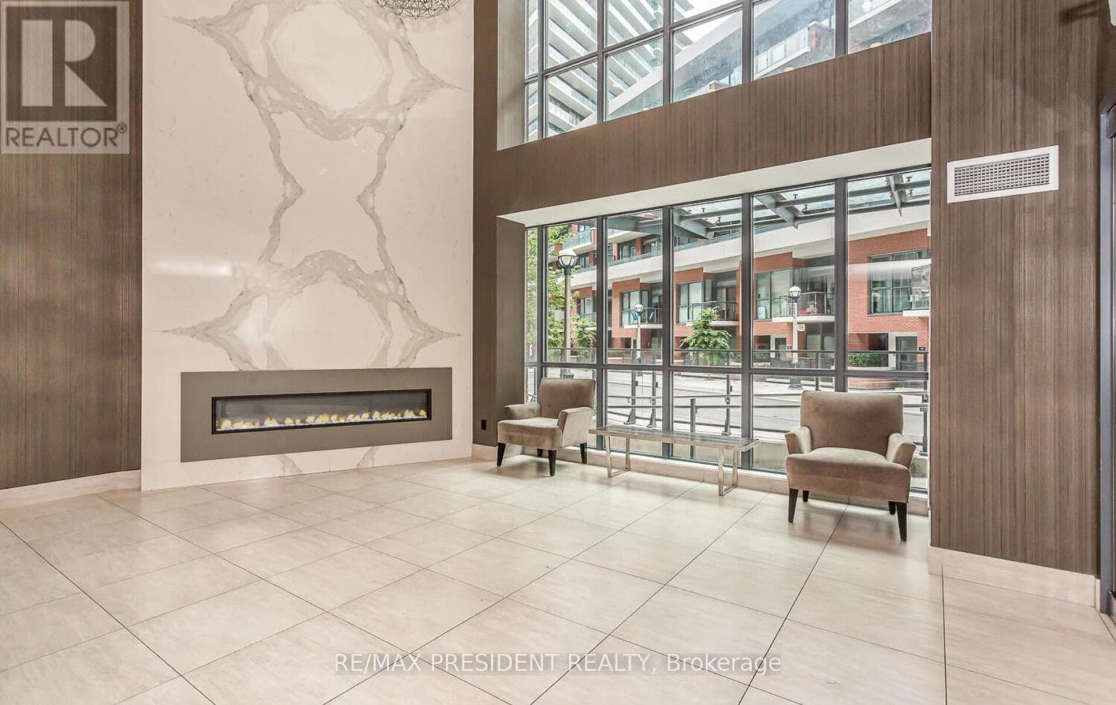 Photo of 901 - 50 BRUYERES MEWS