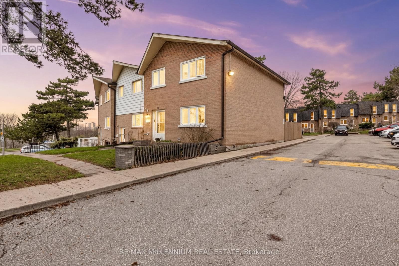 Photo of 5 - 10 GRANDRAVINE DRIVE