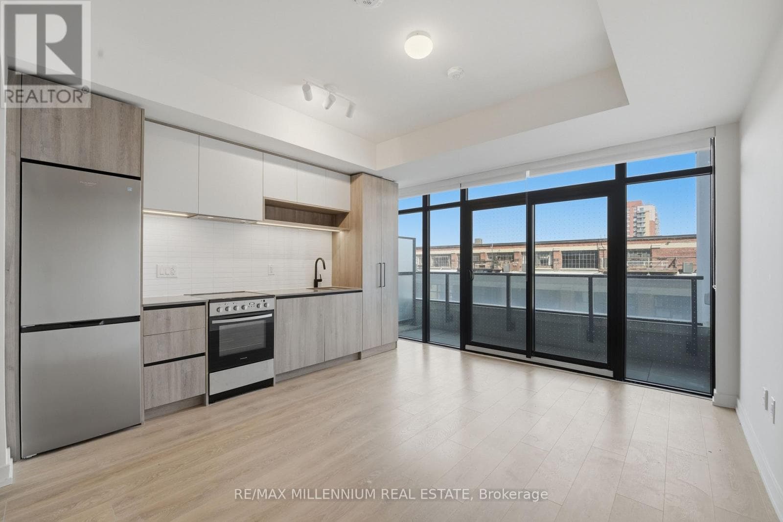 Photo of 314 - 181 STERLING ROAD