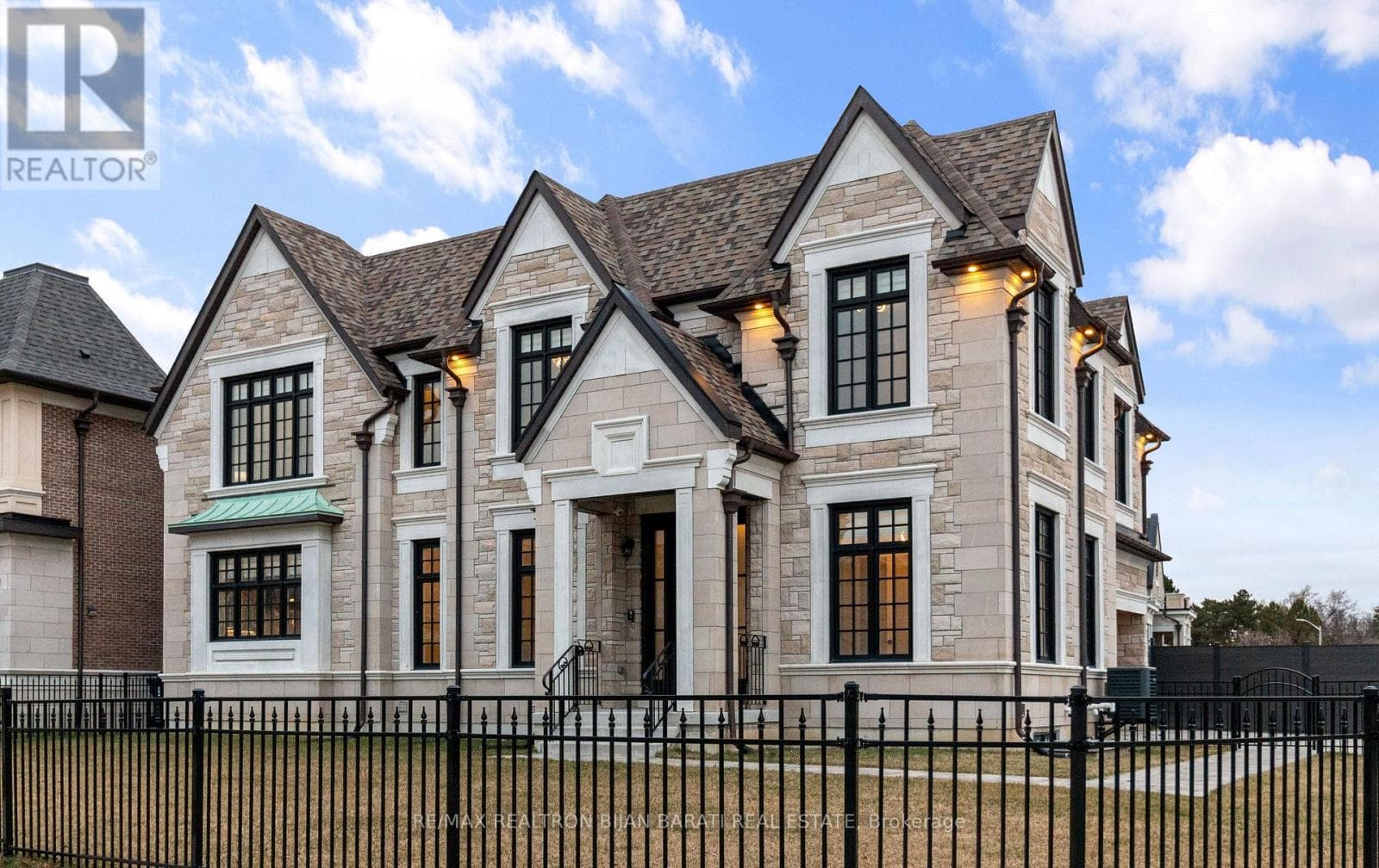 Photo of 29 BALLYCONNOR COURT