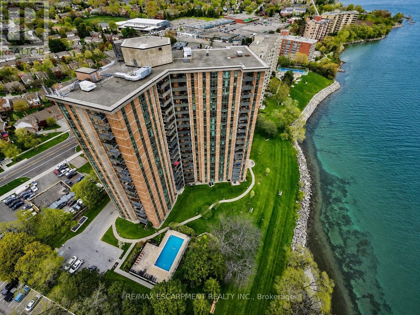 Photo of 602 - 5250 LAKESHORE ROAD