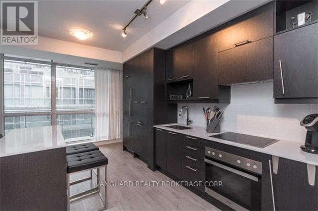 Photo of 513 - 199 RICHMOND STREET W