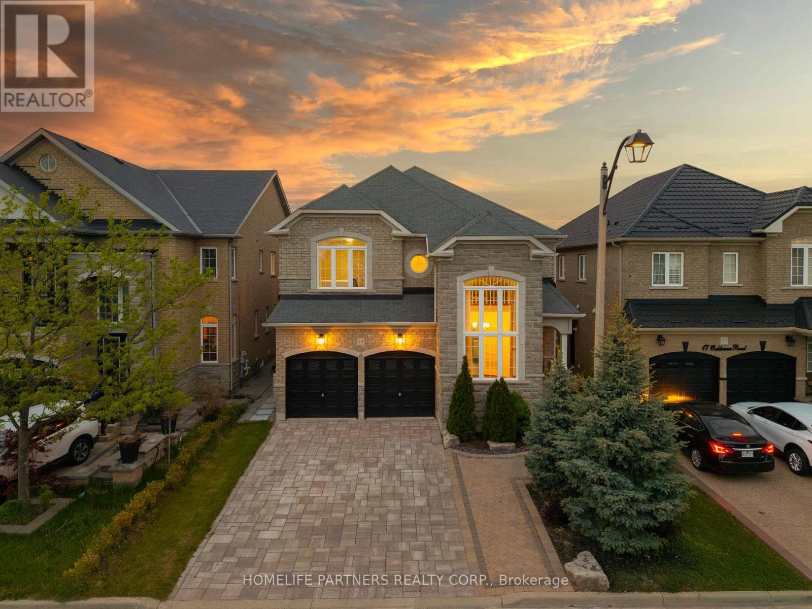 Photo of 15 OAKHAVEN ROAD