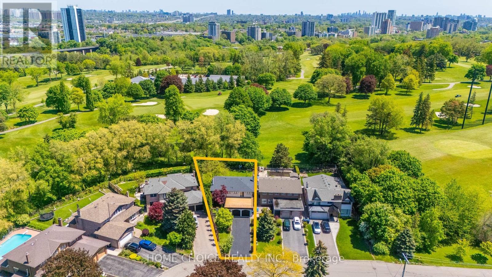 Photo of 43 GOLFWOOD HEIGHTS E