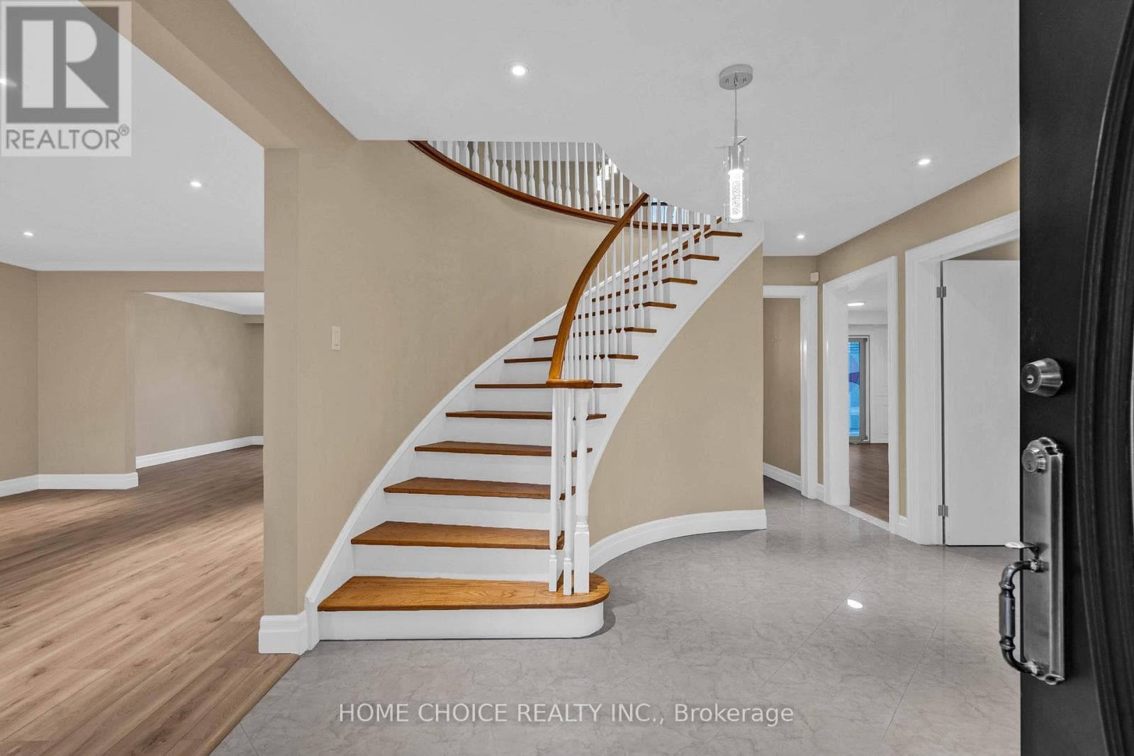 Photo of 43 GOLFWOOD HEIGHTS E