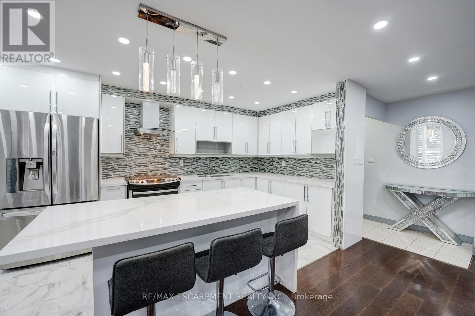 Photo of 206 - 10 EDGECLIFF GOLFWAY