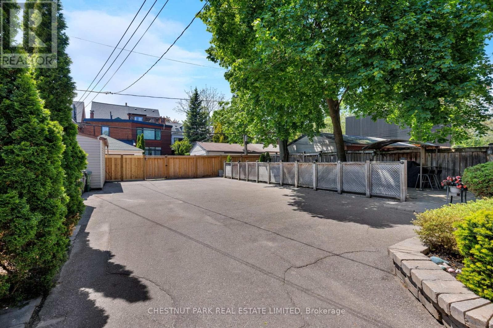 Photo of 386 PALMERSTON BOULEVARD