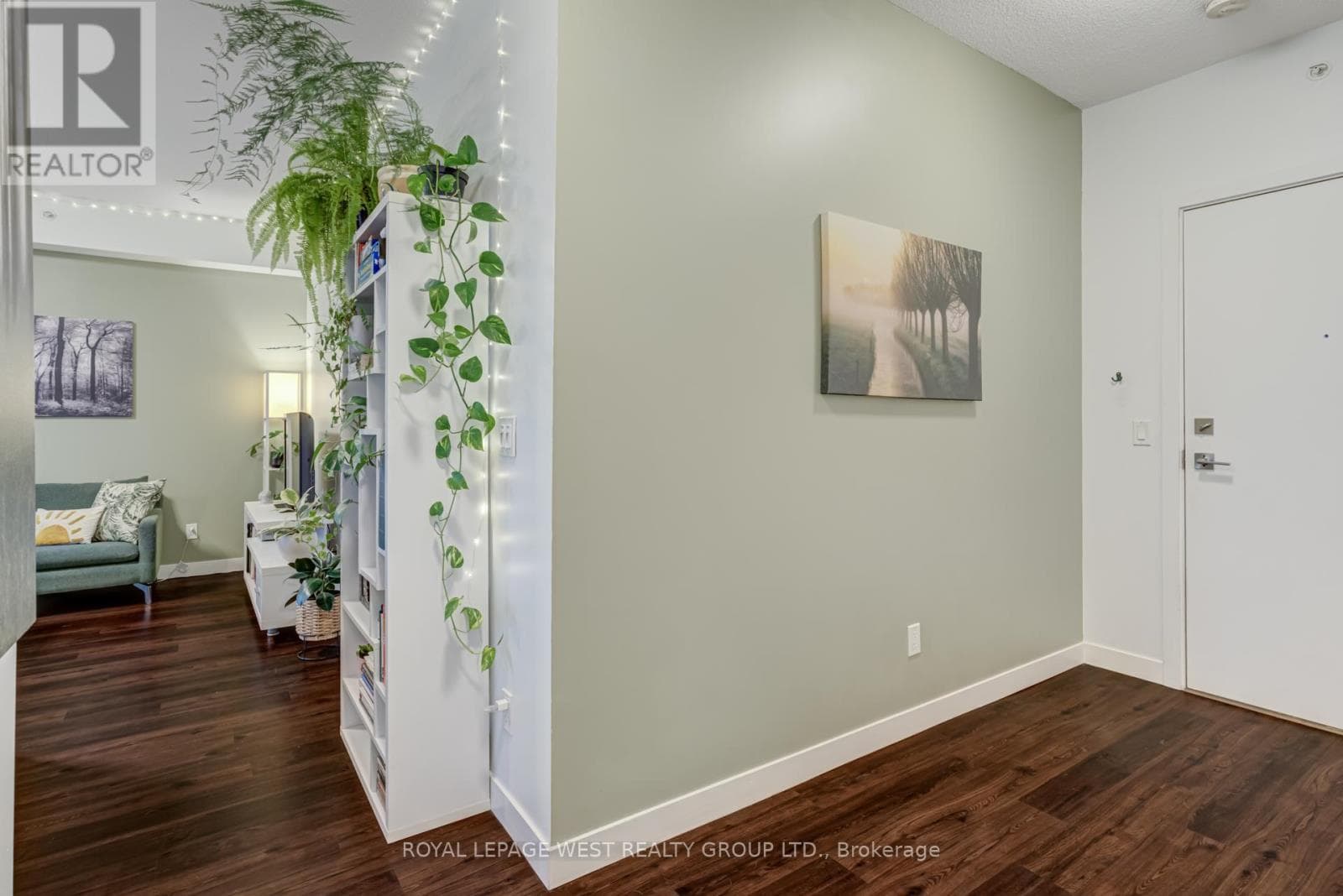 Photo of 1002 - 2087 FAIRVIEW STREET