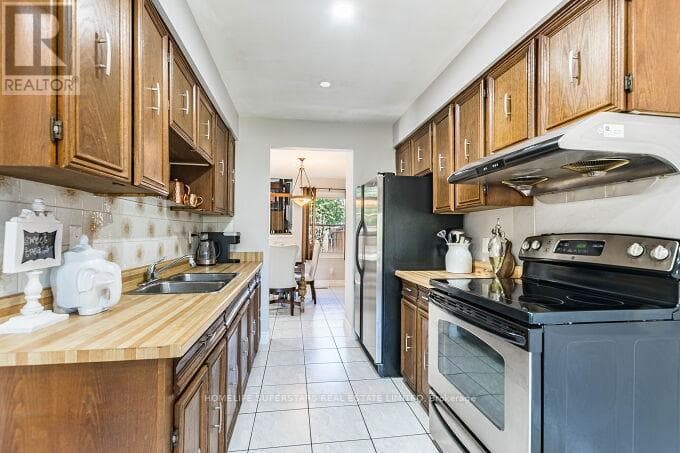 Photo of 18 PLUTO DRIVE