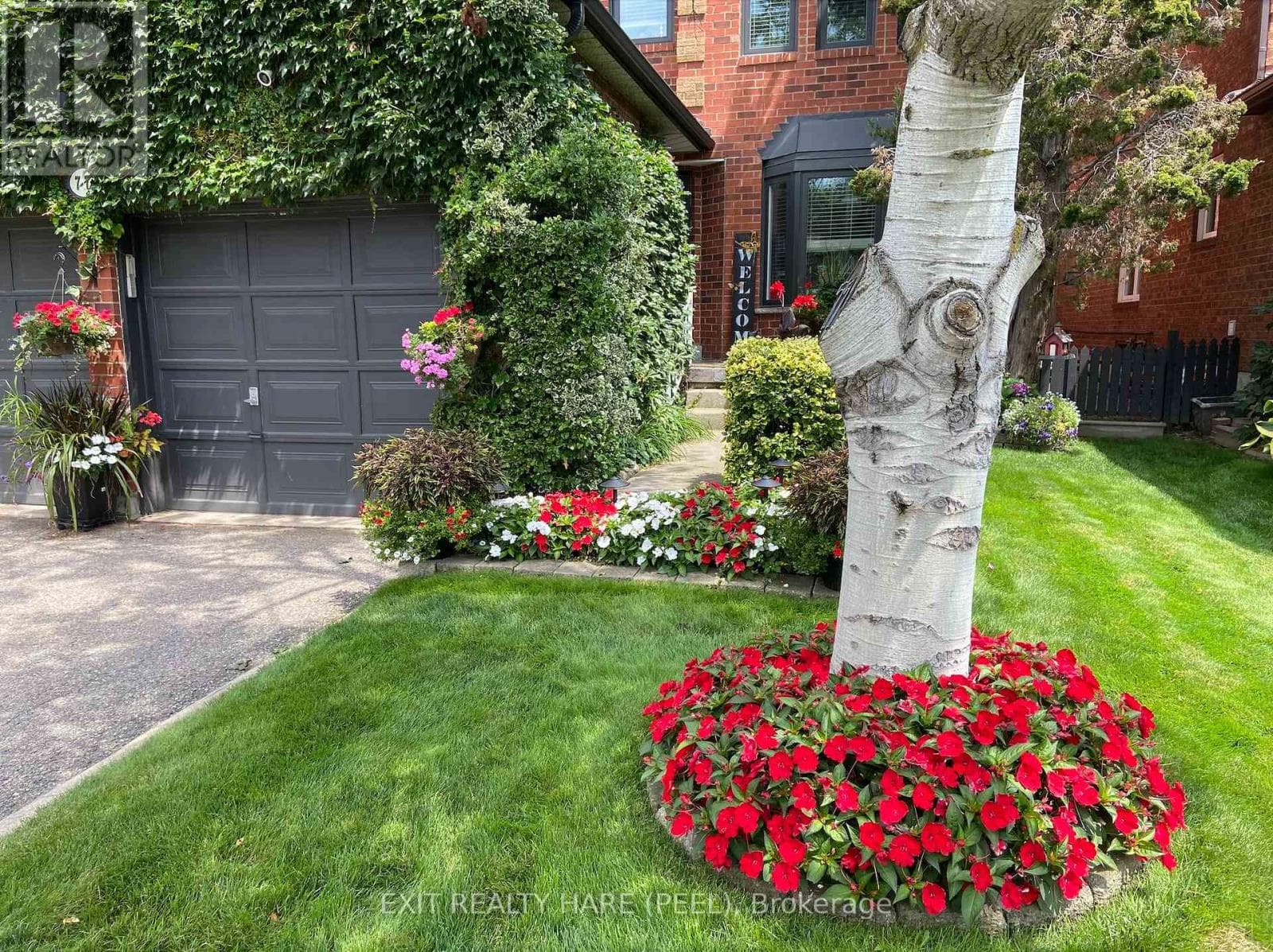 Photo of 77 LORD SIMCOE DRIVE