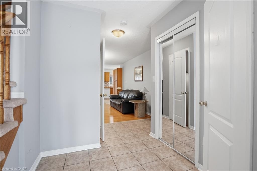Photo of 2393 CURTIS Road