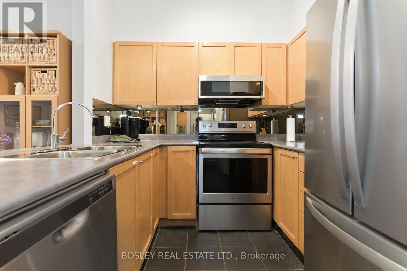 Photo of 106 - 600 QUEENS QUAY WEST
