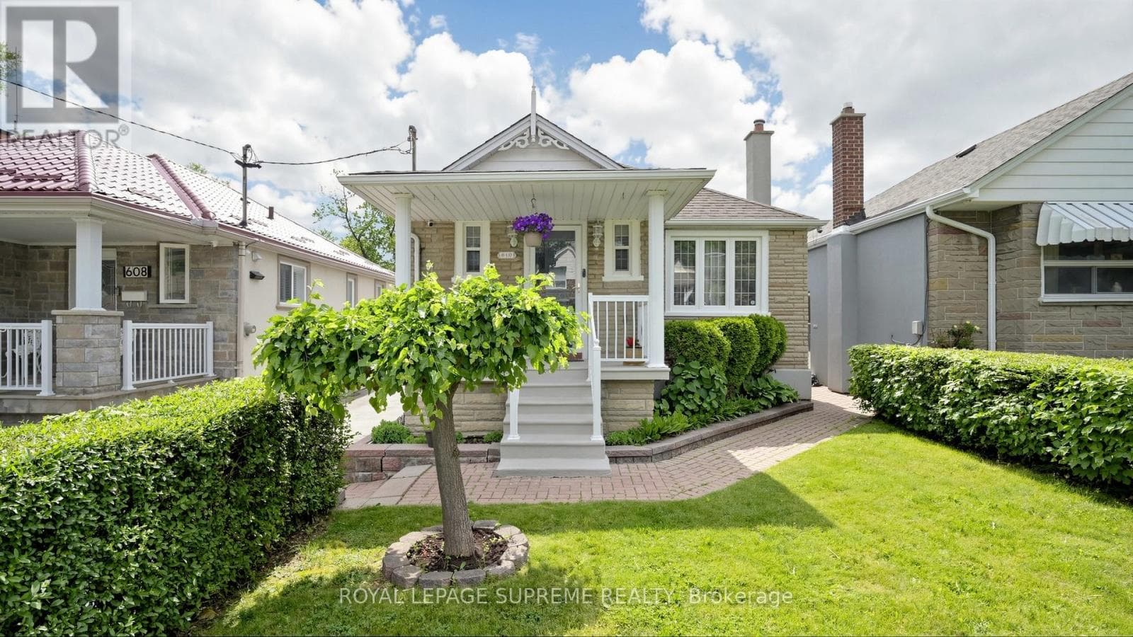 Photo of 610 MCROBERTS AVENUE