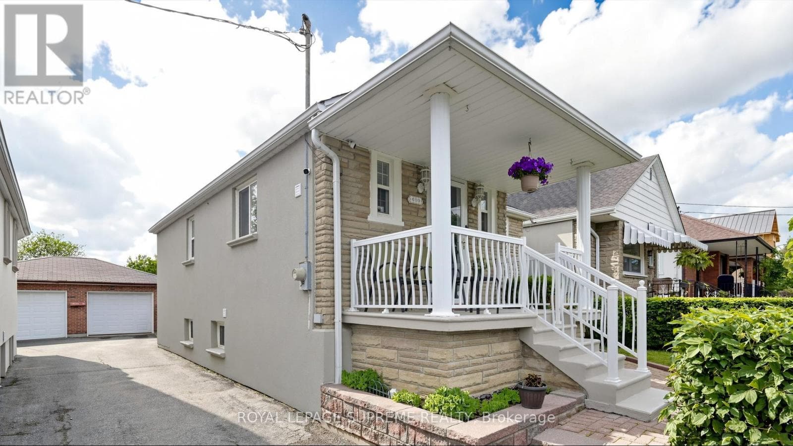 Photo of 610 MCROBERTS AVENUE