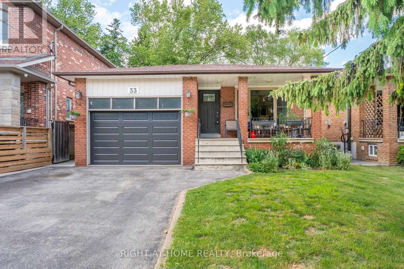 Photo of 33 BENSON AVENUE