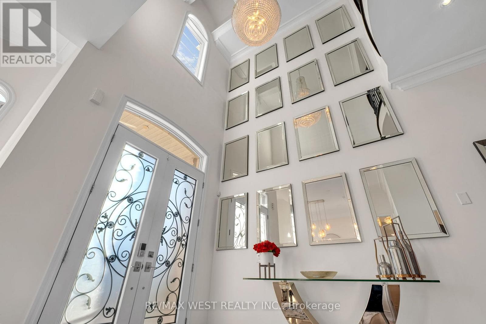 Photo of 9 INTERLACKEN DRIVE