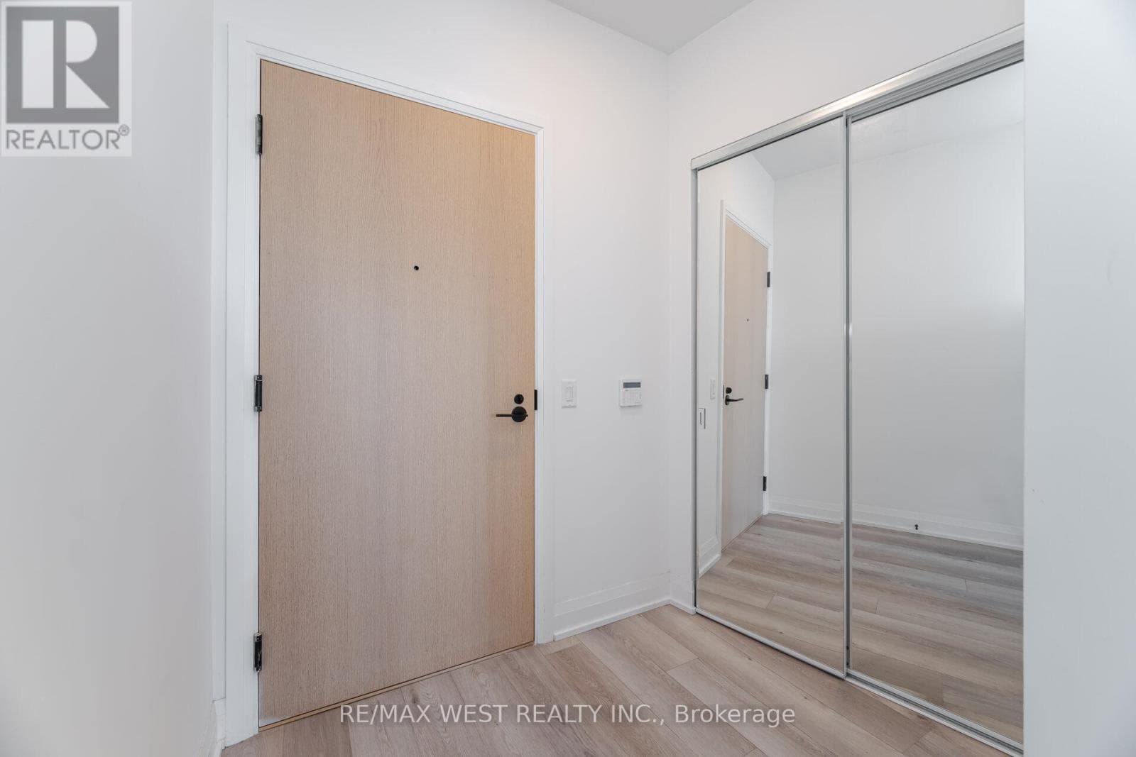 Photo of 218 - 60 GEORGE BUTCHART DRIVE