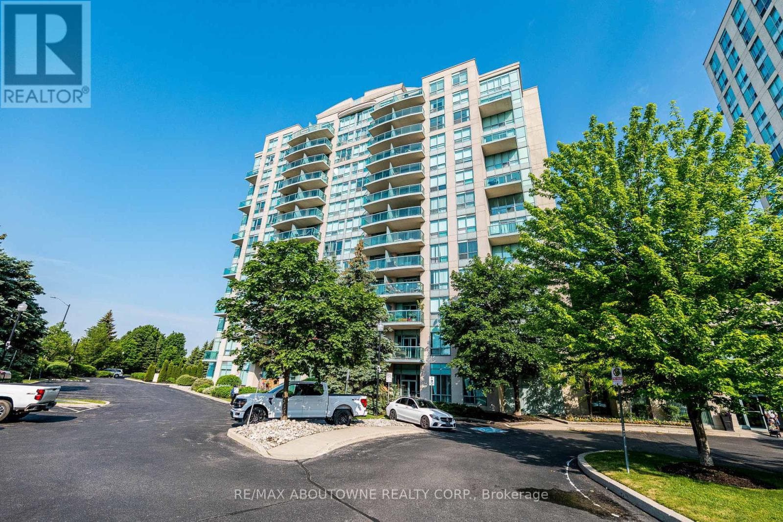 Photo of 1102 - 2585 ERIN CENTRE BOULEVARD