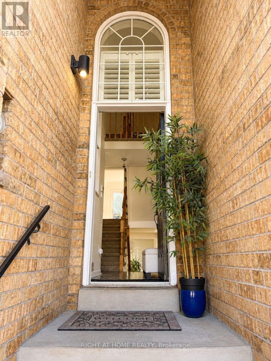 Photo of 371 FAIRGATE WAY