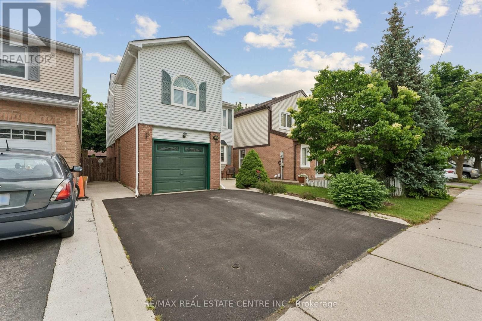 Photo of 26 JAMESON CRESCENT