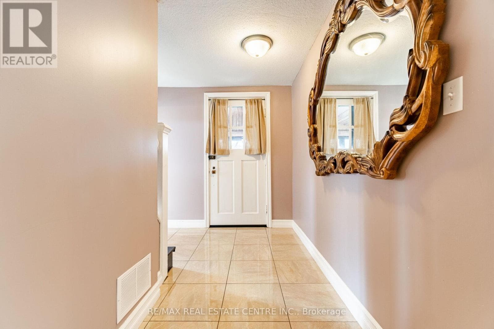 Photo of 8681 CANYON ROAD