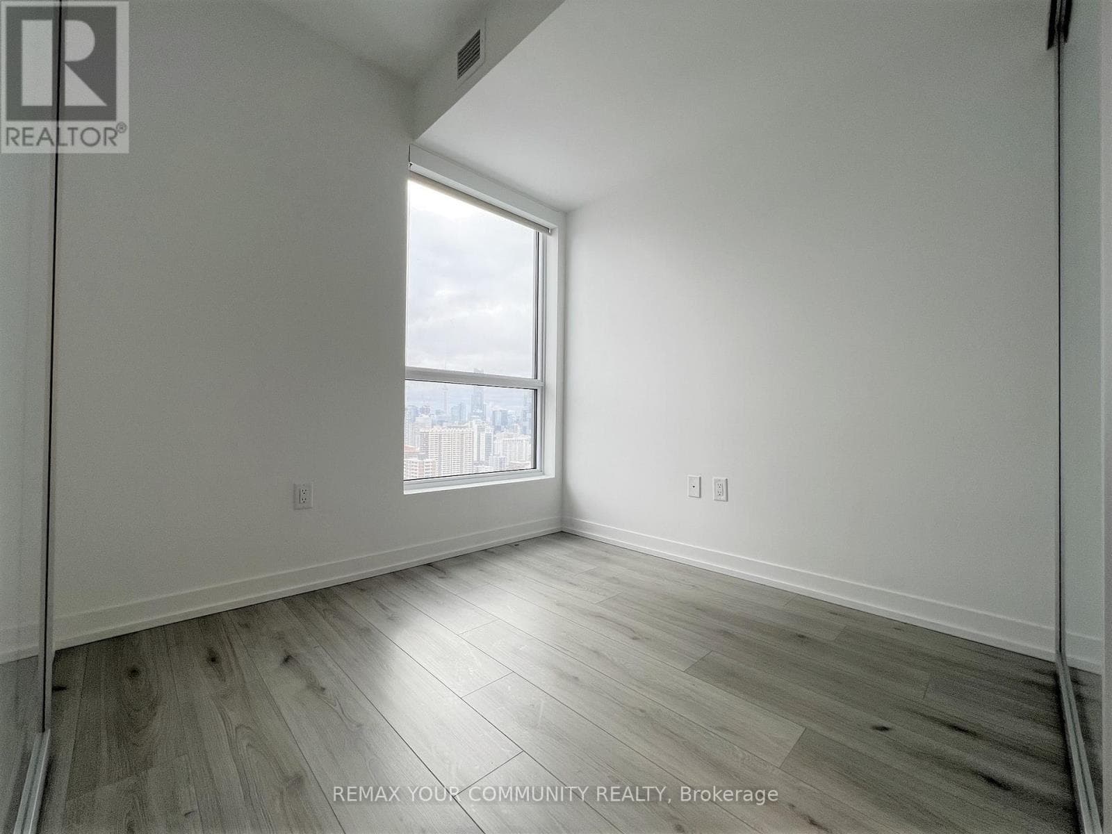 Photo of 2601 - 395 BLOOR STREET E