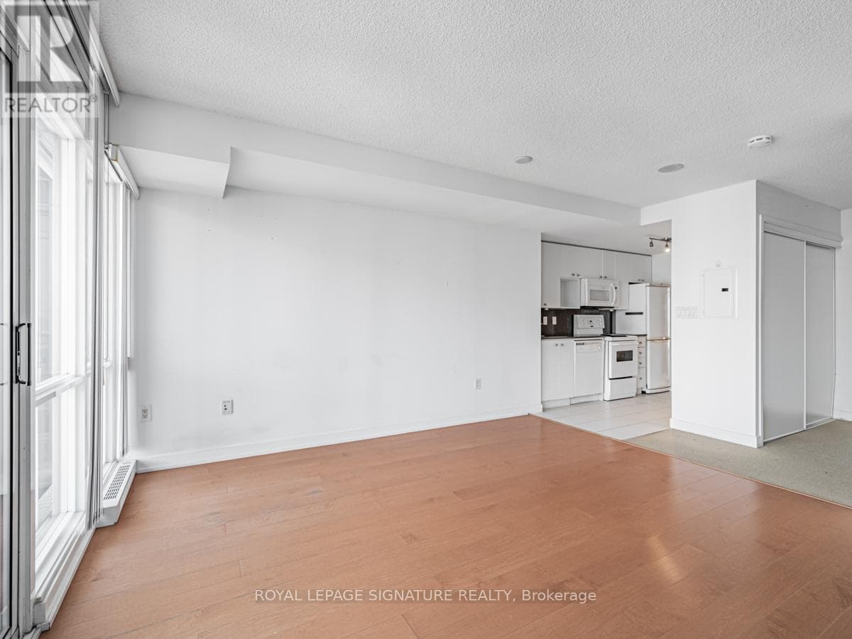 Photo of 5005 - 11 BRUNEL COURT