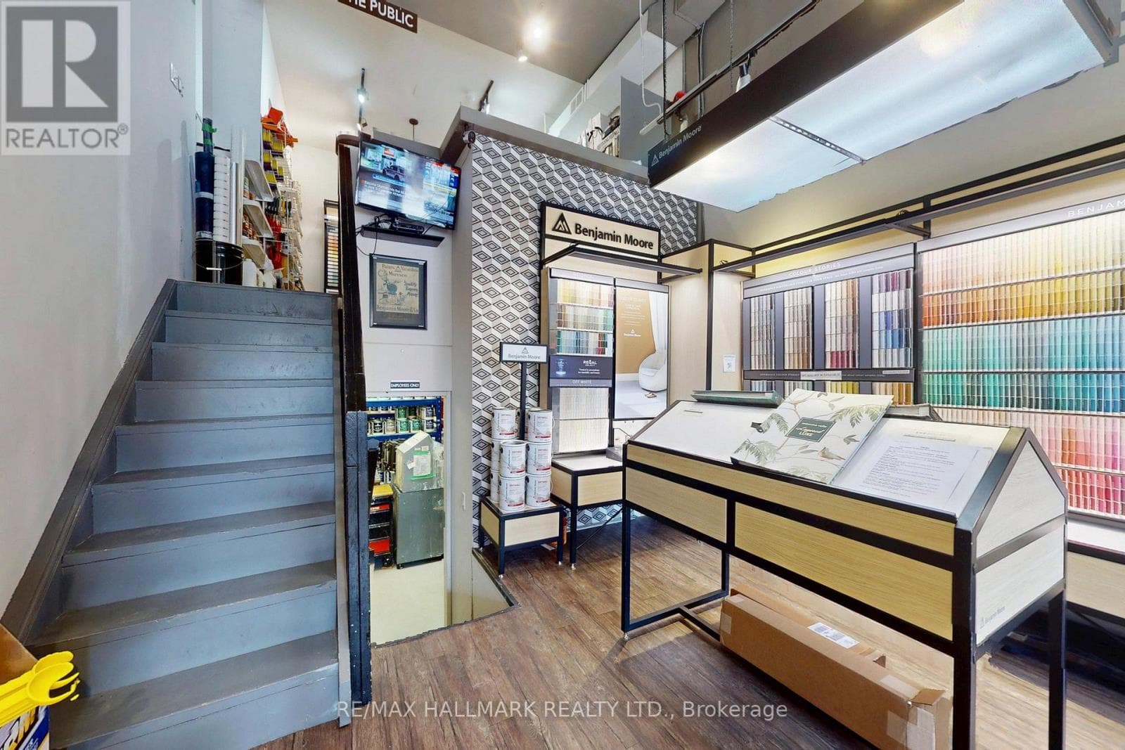 Photo of 2184 QUEEN STREET E