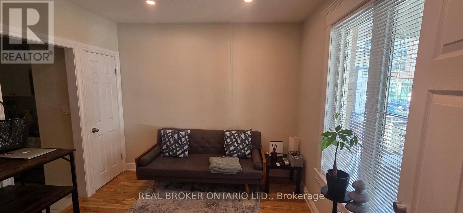 Photo of 17 HOWARD PARK AVENUE