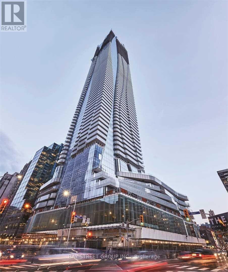 Photo of 6302 - 1 BLOOR STREET E