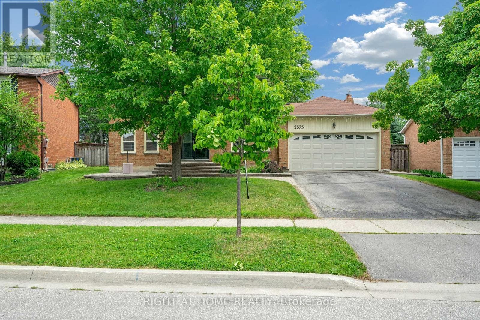 Photo of 2573 OSHKIN COURT