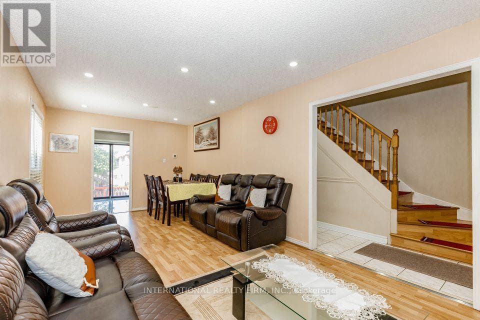 Photo of 26 SANDMERE AVENUE