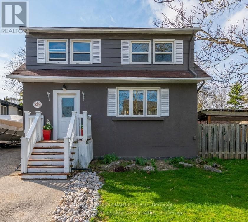 Photo of 219 ANGELENE STREET