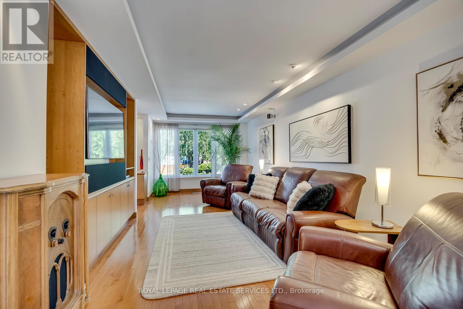 Photo of 300 CANITAL COURT