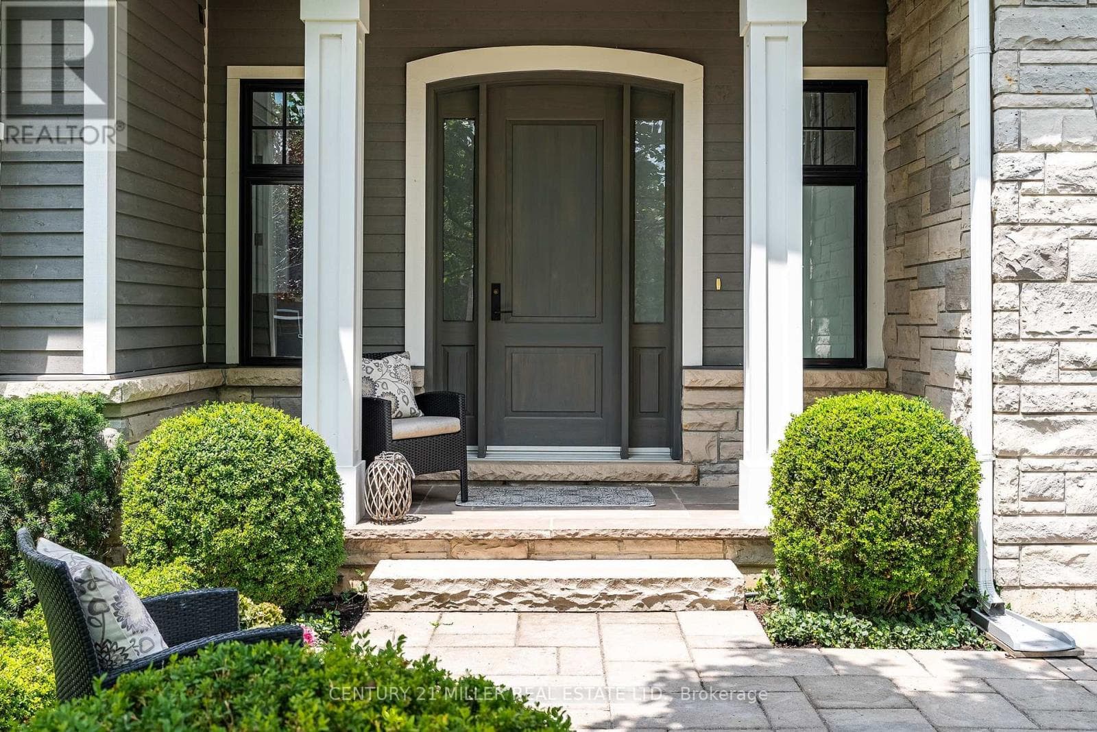 Photo of 487 ORCHARD DRIVE