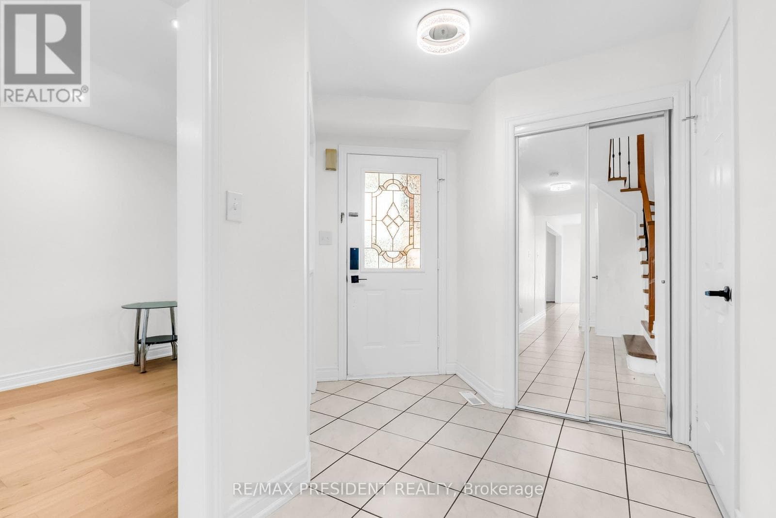 Photo of 7031 GRAYDON COURT