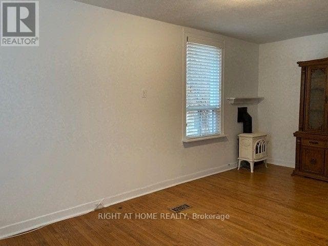 Photo of 52 BERESFORD AVENUE