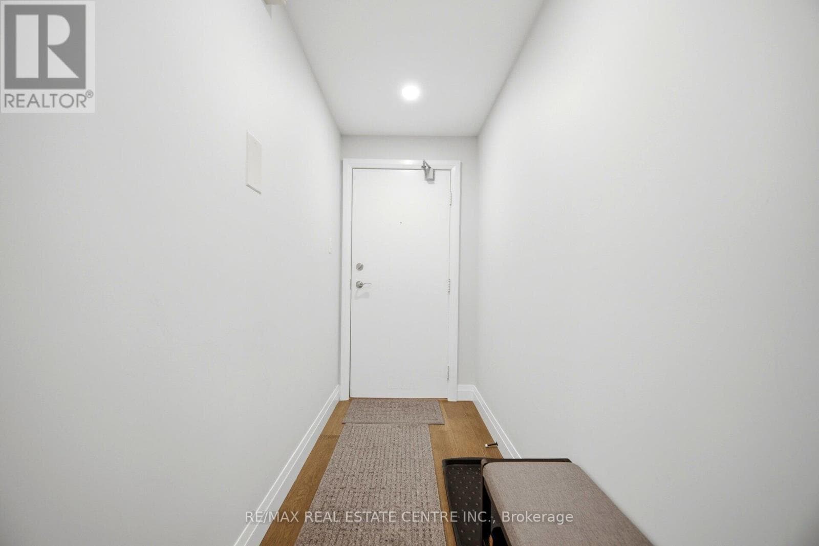 Photo of 410 - 1320 MISSISSAUGA VALLEY BOULEVARD