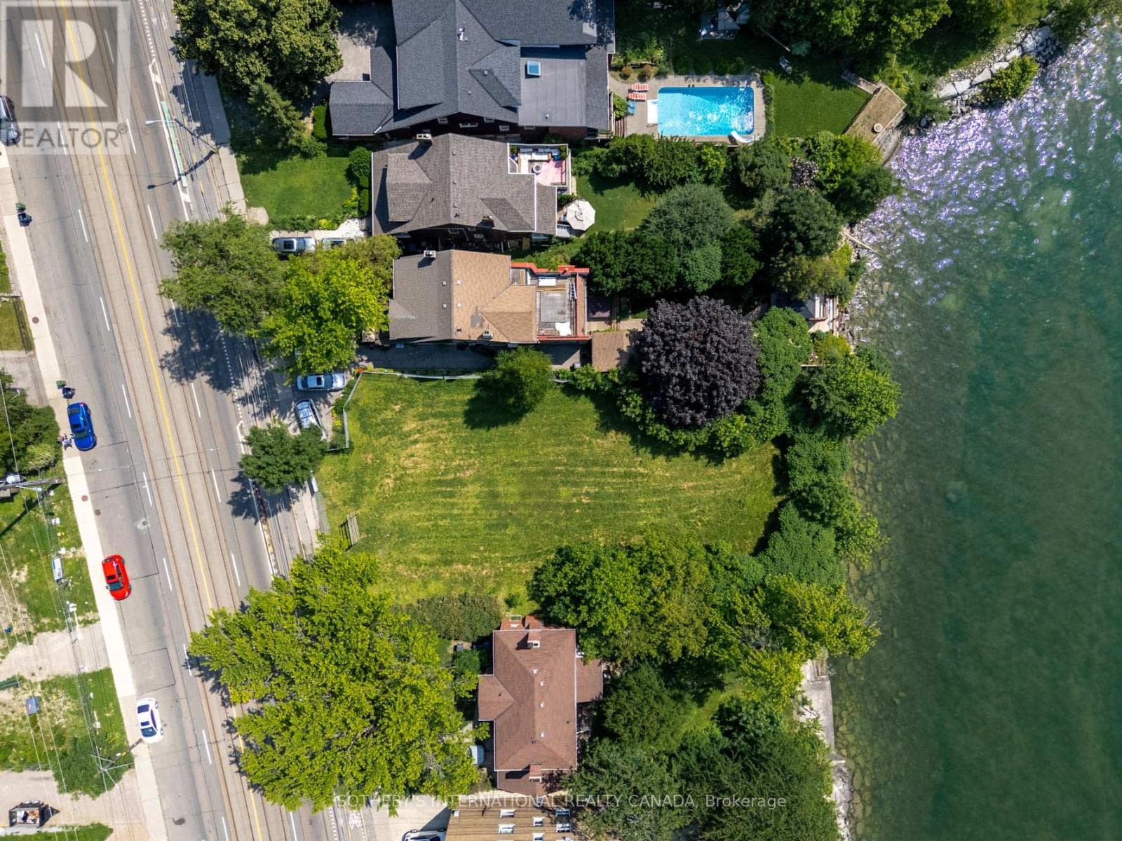Photo of 2685 LAKE SHORE BOULEVARD W