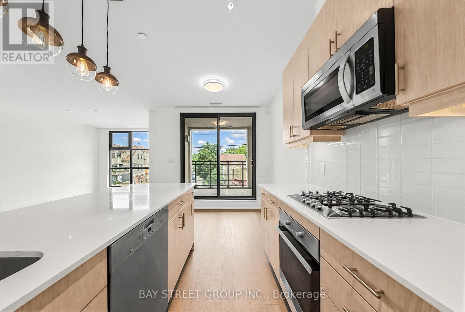 Photo of 208 - 365 BEECH AVENUE