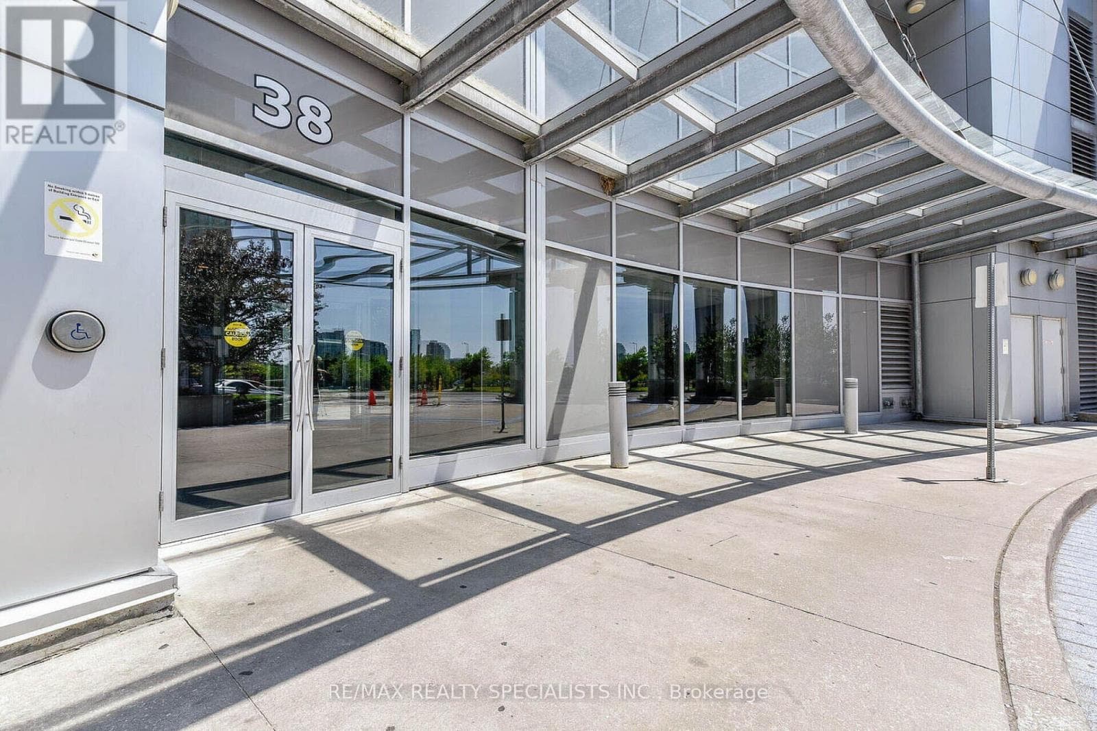 Photo of 2803 - 38 LEE CENTRE DRIVE